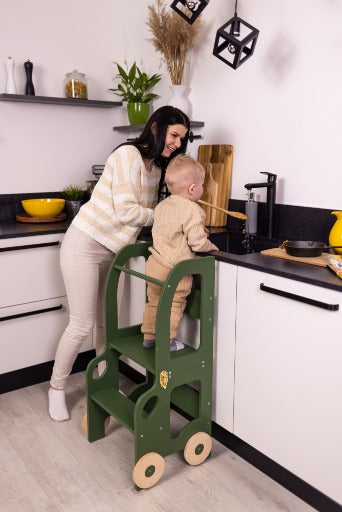 2-i-1 hjälptorn och aktivitetsbord.