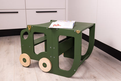 2-i-1 hjälptorn och aktivitetsbord.